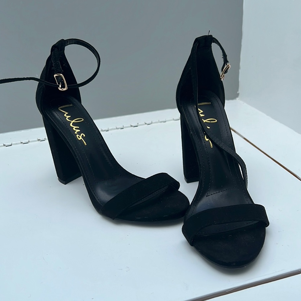 Lulu’s Black Heels